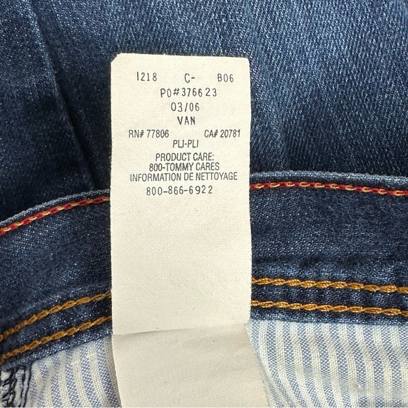 Tommy Hilfiger Women's Size 6 Denim Jeans Mid-Rise Medium Wash - Picture 12 of 13